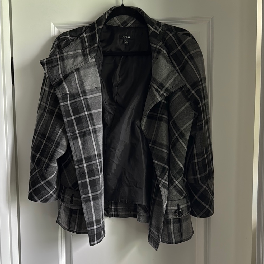Apt. 9 Gray and Black Jacket Classic Design